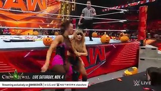 Natalya takes on Chelsea Green in a Trick or Street Fight： Raw highlights, Oct. 30, 2023