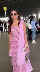 Anushka Sen एयरपोर्ट पर इस ट्रेडिशनल लुक में आई नजर