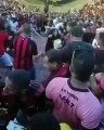 Vídeo: Torcedores do Vitória protagonizam briga dentro do Barradão