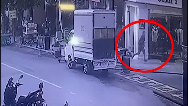 İş yerini basıp 2 kişiyi silahla yaraladı