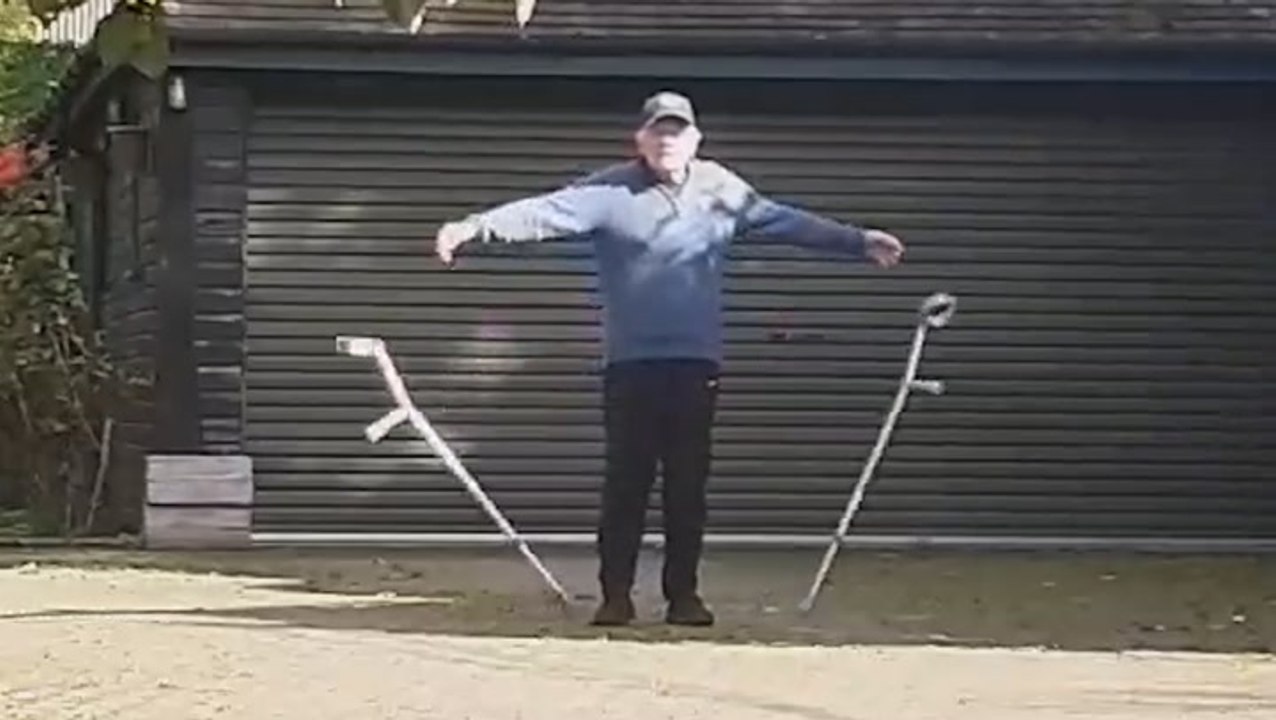 Sir David Jason emerges on crutches as Only Fools and Horses star seen for first time after hip surgery