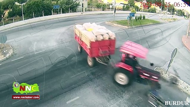 Burdur’da dikkatsizlik sonucu meydana gelen kazalar KGYS kameralarına yansıdı-