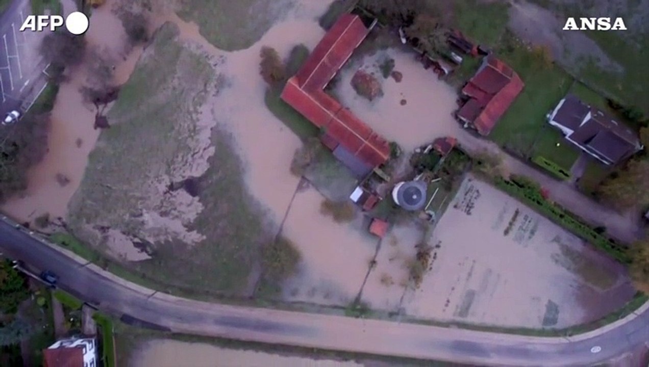 Francia, allerta rossa nel dipartimento del Pas-de-Calais: esonda fiume Aa