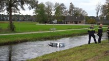 Auto te water bij eenzijdig ongeval op A28 bij De Lichtmis