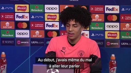 Gr. G - Lewis : "Au début, j'ai eu du mal à aller parler à tous ces grands joueurs..."