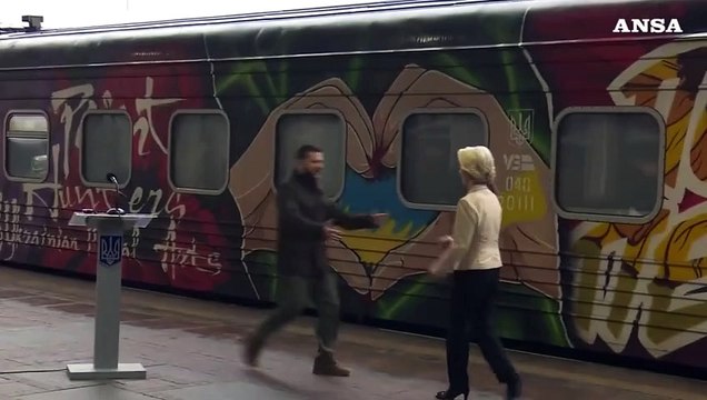 Ucraina, Von der Leyen a Kiev