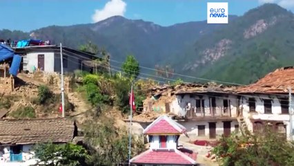Un seísmo de 5,3 vuelve a golpear el oeste nepalí tras el terremoto del viernes