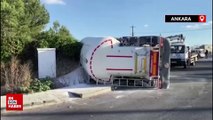 Ankara’da otomobille çarpışan beton mikseri duvara çarparak devrildi