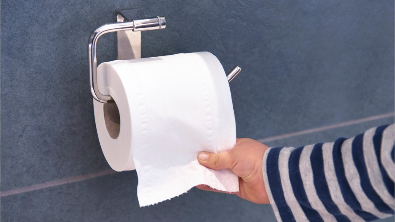 This is why men should wipe after peeing