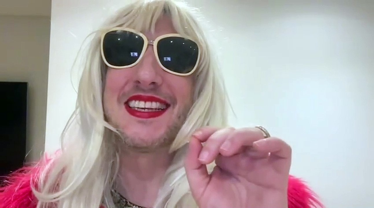 El ping pong que le hizo Jey Mammon a Estelita...