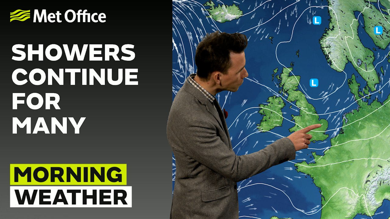 Met Office Morning Weather Forecast 04/11/23 - Sunny spells, some showers