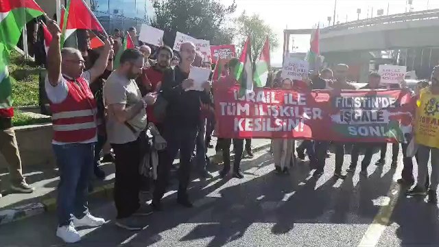 Ambarlı Limanı’nda sosyalistlerden Filistin protestosu: İsraille tüm ilişkiler kesilsin!