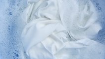 Why Water Temperature Matters When Washing White and Colorful Laundry