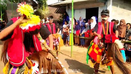 children play the art of kudalumping