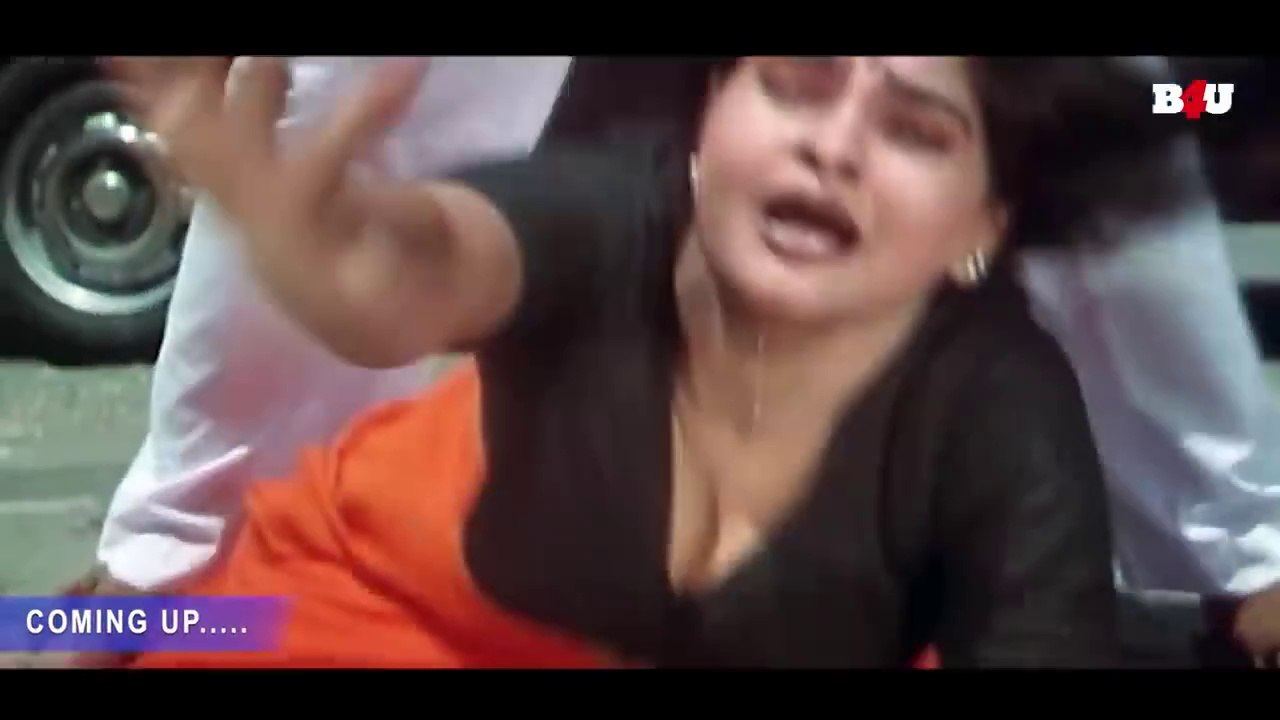 लुक्का ने किया लड़की का... Loha Movie Scene