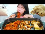 ASMR MUKBANG | Korean Beef Large Intestine, Fire noodles, Enoki mushroom, Seasoned Chives, Rice cake