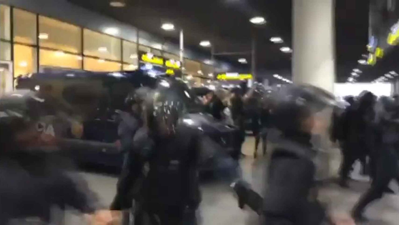 El juez García Castellón investiga a Puigdemont y Marta Rovira “por terrorismo” en las protestas de Tsunami