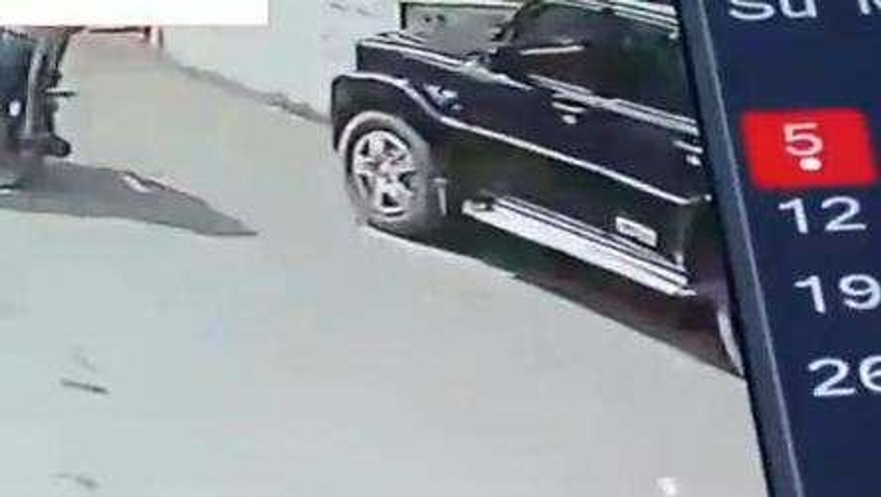 सतना: पलक झपकते कार से लाखो रूपये चोरो ने किये पार,वारदात CCTV में कैद