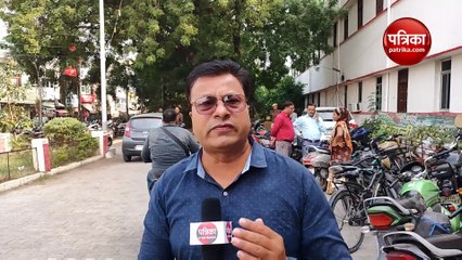 Video Story: सिपाही को लगी प्यास, चलाया हैंडपंप, पानी की जगह निकली शराब