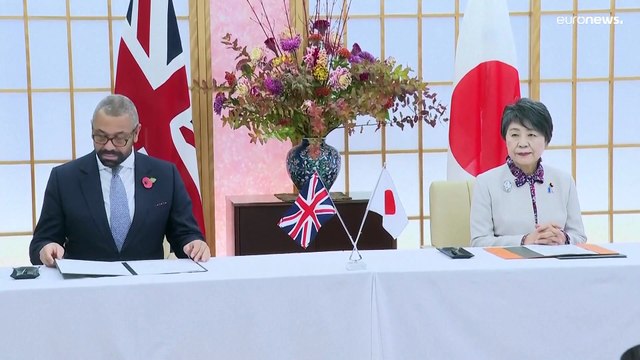 وزيرا خارجية اليابان والمملكة المتحدة يوقعان مذكرة تفاهم في طوكيو