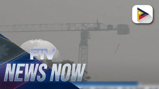 Smog engulfs India gate; New Delhi restricts use of vehicles