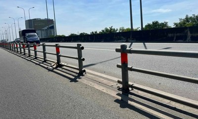 Bắt quả tang kẻ trộm dải phân cách ở đường dẫn cao tốc TPHCM - Long Thành - Dầu Giây