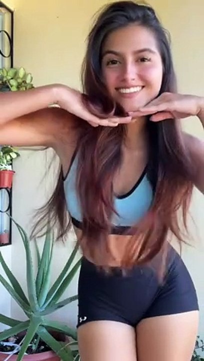 Beldades Linda De Mais Talentosa