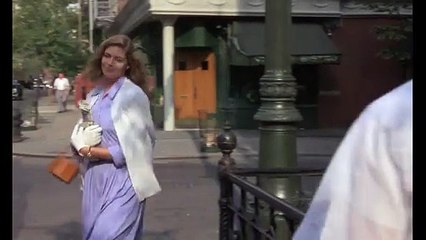 Une femme en péril Bande-annonce (EN)