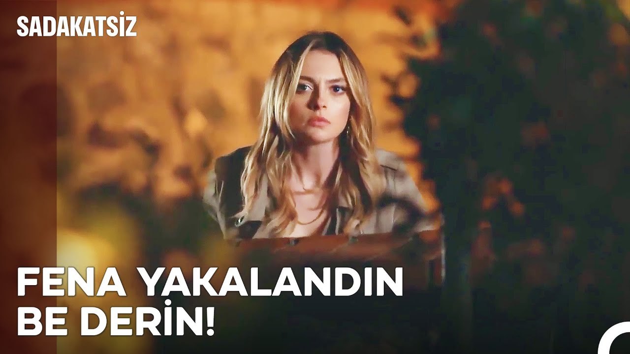 Derin Manken Gibi Yürüyor Vallahi! - Sadakatsiz