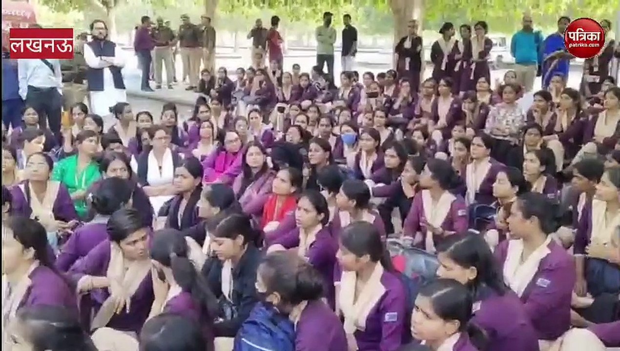 Update : डायल 112 की महिला कर्मचारियों ने खोला...