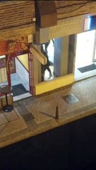 Roban en dos tiendas de telefonía de Segovia