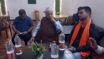 CG Election 2023: भिलाई नगर विधानसभा से बीजेपी प्रत्याशी प्रेम प्रकाश पांडेय से चर्चा करते हुए गुलाब कोठारी
