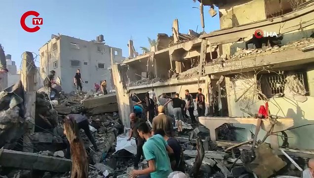 İsrail Gazze’de mülteci kamplarını ve camiyi hedef aldı: 35 ölü