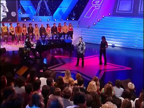 Mario Barravecchia et Jenifer chantent Lucie
