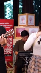 VIERRA SEANDAINYA  COVER BY RATU AULIA