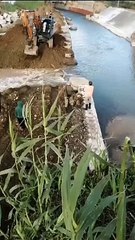 Montale, i lavori per ripristinare l'argine dell'Agna