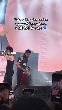 Morat luce la camiseta de Alianza Lima