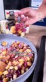 CUISINE ACTUELLE - Feuilletés au pavé d'Affinois sur le confit d'oignons rouge et pommes
