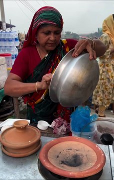 Hardworking Amma Making Chitoi