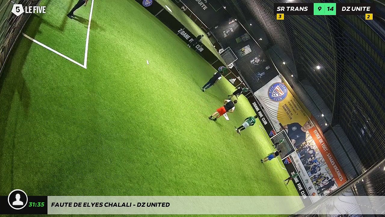 Faute de Elyes Chalali - DZ United