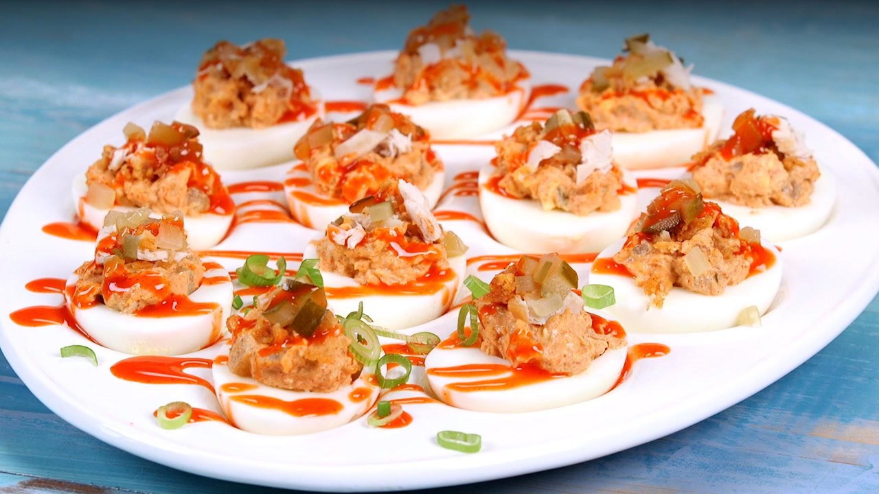 How to Make Hot Chicken Deviled Eggs
