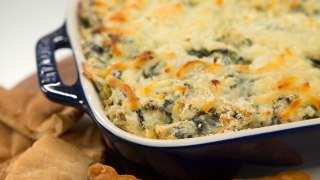 How to Make Spinach Artichoke Dip