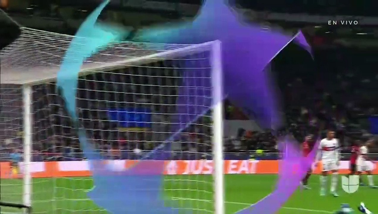 Milan vs. Paris Sai