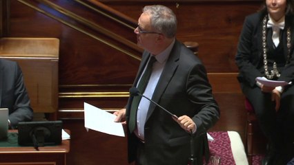 Loi immigration: la réserve sur l'article 3 levé par la commission des lois