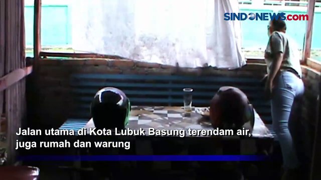 Hujan Deras 2 Jam Picu Banjir, Rumah dan Warung Terendam di Agam