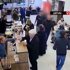 Yediği döneri beğenmeyen kaymakam hesabı ödemedi