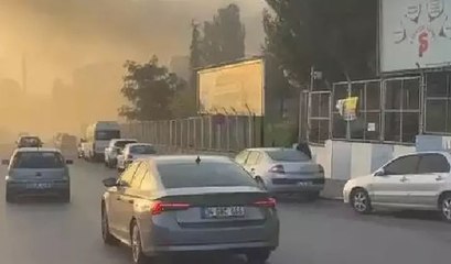 Başakşehir'de sanayi sitesinde yangın: Ekipler yangına müdahale ediyor