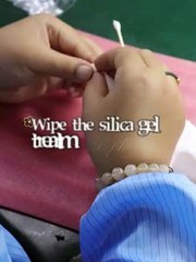 Wipe the silica gel treatment agent