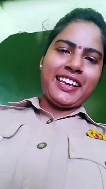 महिला आरक्षी के वर्दी में कई रील हो रहे वायरल