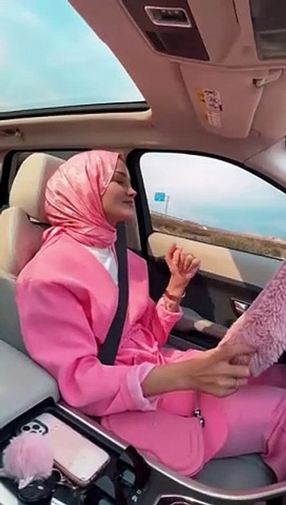 Fenomen Şulemsi ve eşinin estetiksiz halleri ağızları açık bıraktı